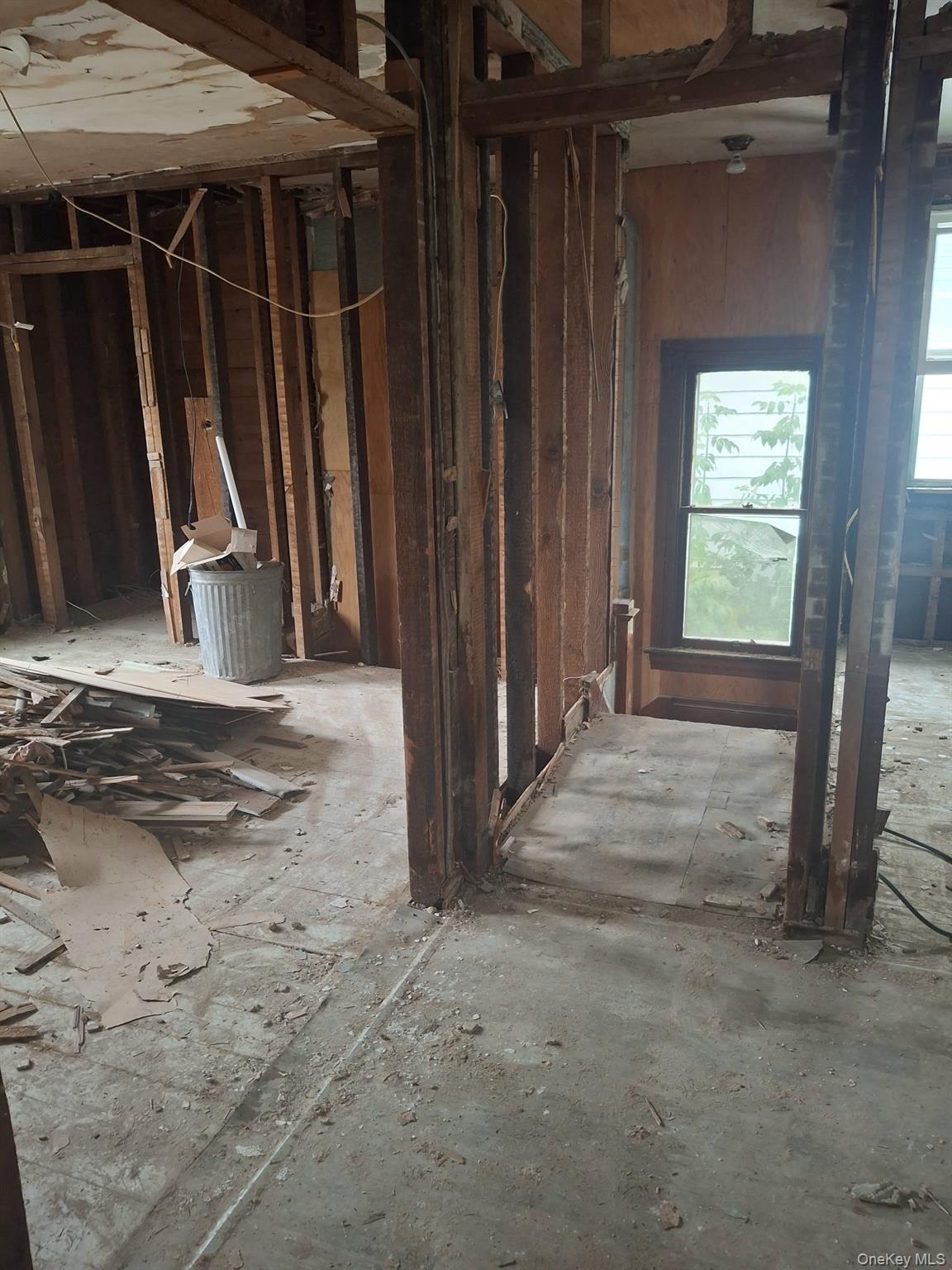 74 Elizabeth Street Amsterdam, NY 12010 - Photo 12 of 15