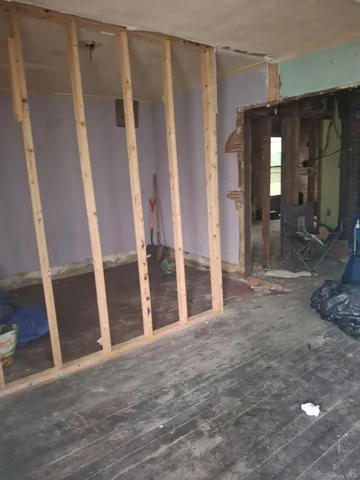 $120,000 | 74 Elizabeth Street, Amsterdam, NY 12010