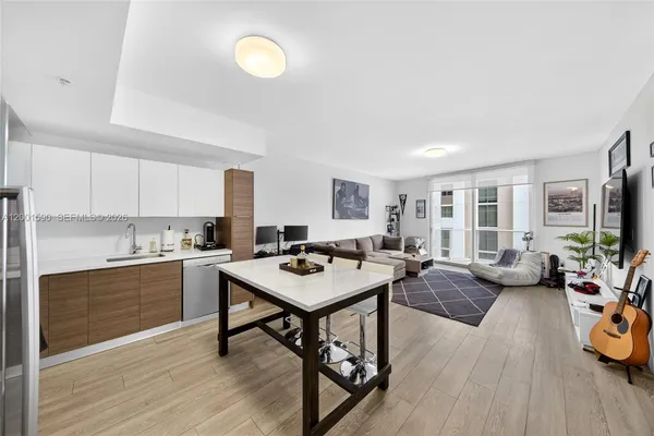 $2,750 | 1010 Southwest 2nd Avenue, Unit 1605, Miami, FL 33130