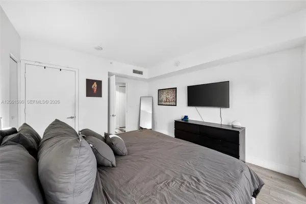 $2,750 | 1010 Southwest 2nd Avenue, Unit 1605, Miami, FL 33130