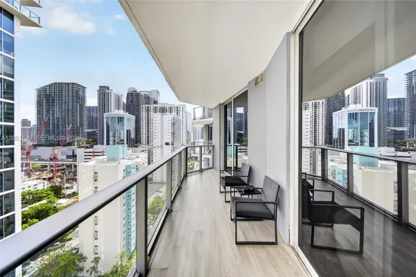 $2,750 | 1010 Southwest 2nd Avenue, Unit 1605, Miami, FL 33130