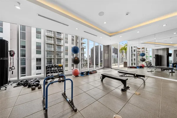 $2,750 | 1010 Southwest 2nd Avenue, Unit 1605, Miami, FL 33130