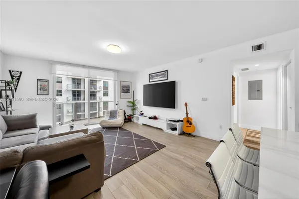 $2,750 | 1010 Southwest 2nd Avenue, Unit 1605, Miami, FL 33130