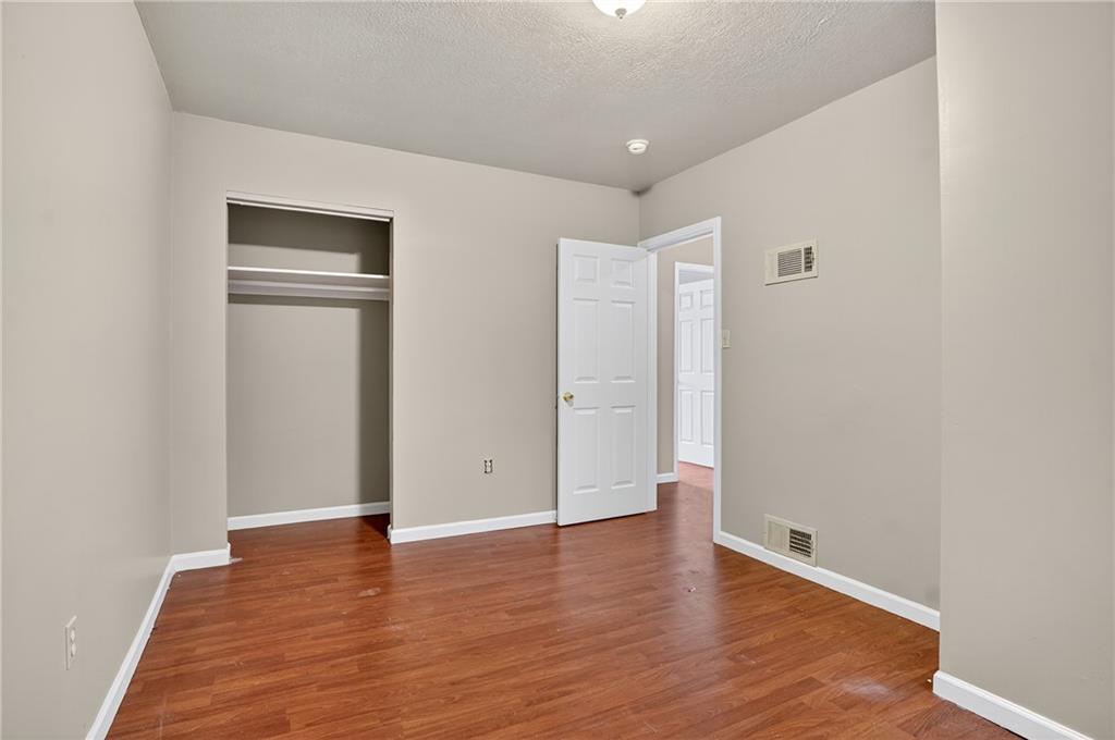 16-22 Helen Street McKees Rocks, PA 15136 - Photo 21 of 31