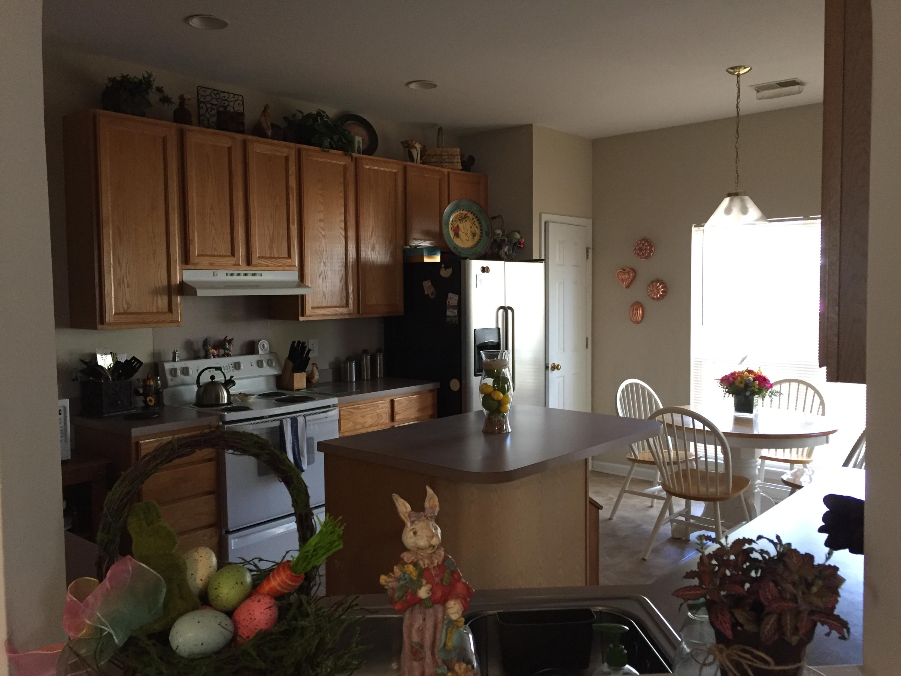 308 Rice Bay Drive Mount Pleasant, SC 29464 - Photo 8 of 15 Eat in Kitchen