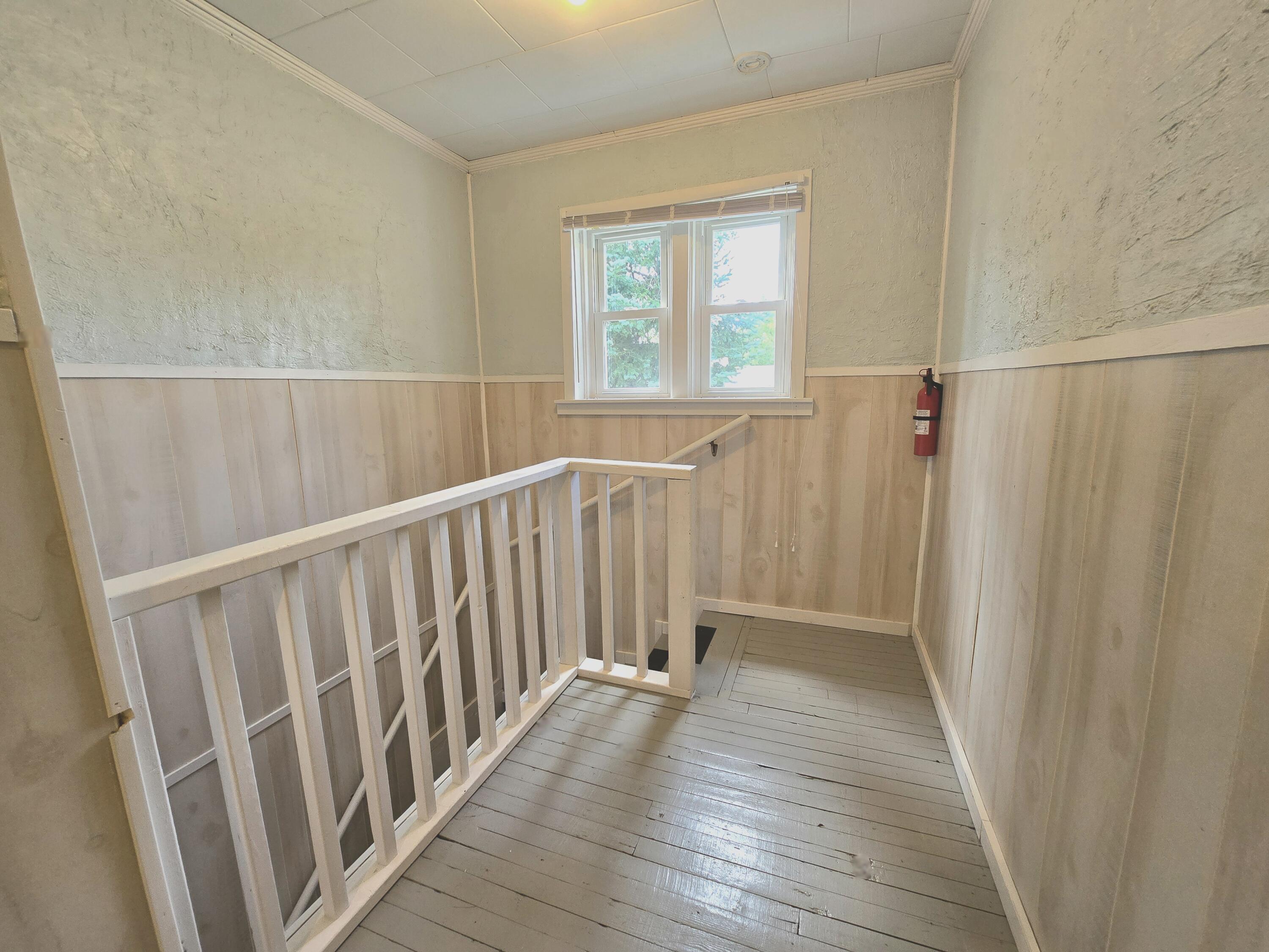 233 North Avenue Reed City, MI 49677 - Photo 26 of 47 Landing