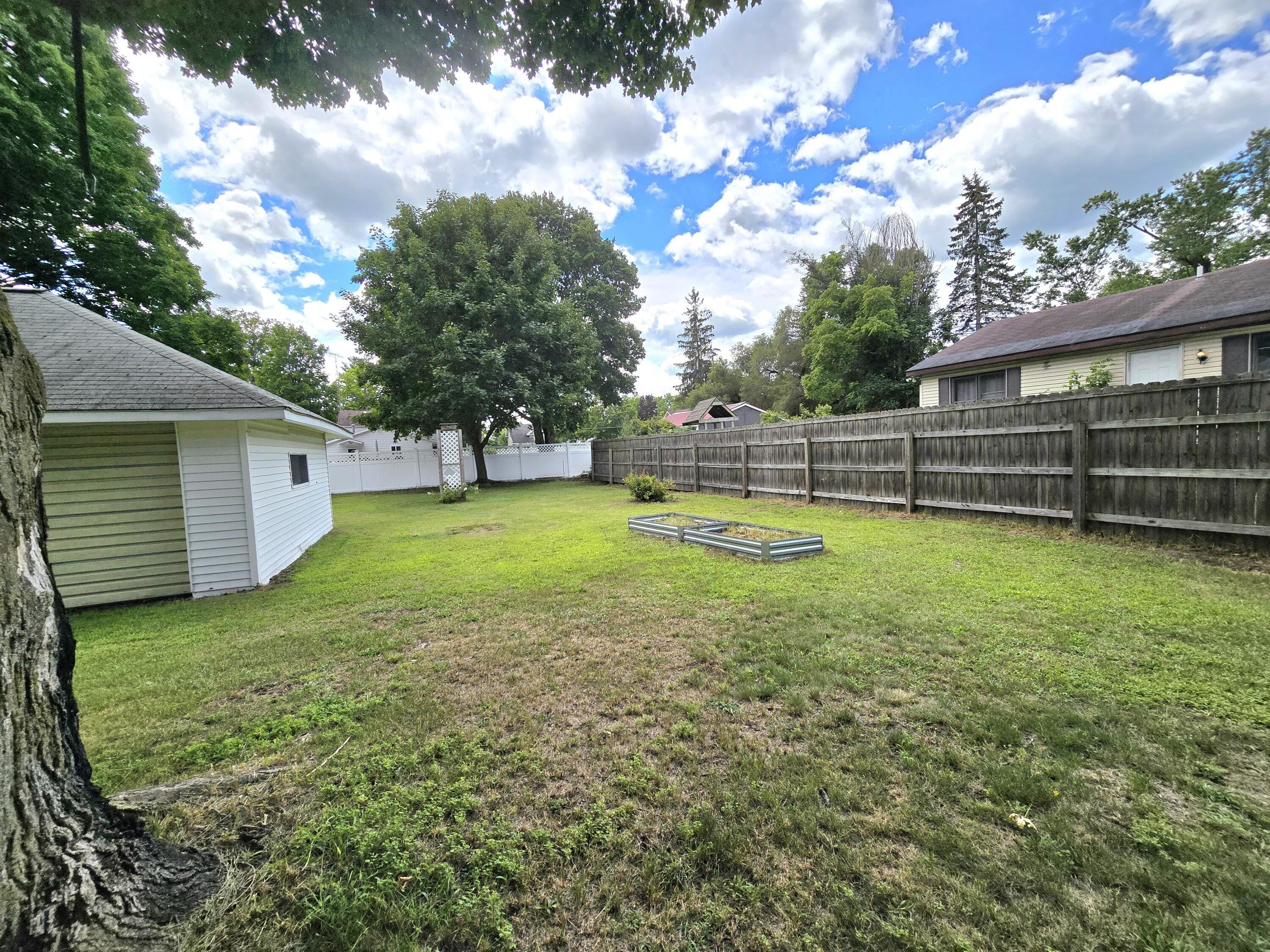 233 North Avenue Reed City, MI 49677 - Photo 46 of 47 Back Yard