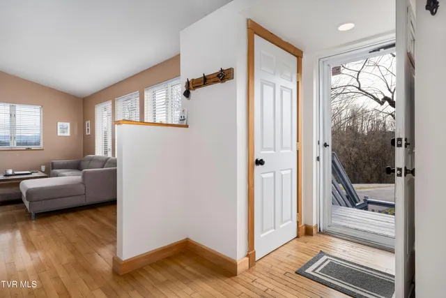 $364,900 | 317 Sawyer Circle, Bluff City, TN 37618