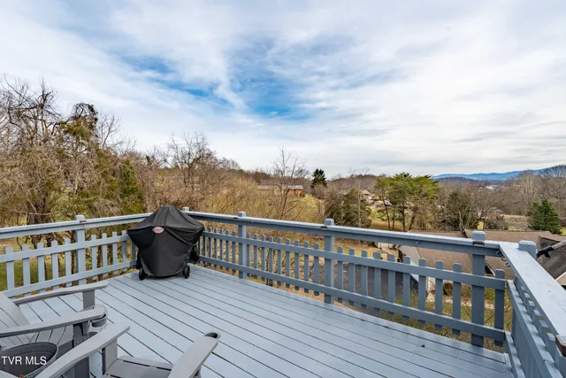 $364,900 | 317 Sawyer Circle, Bluff City, TN 37618