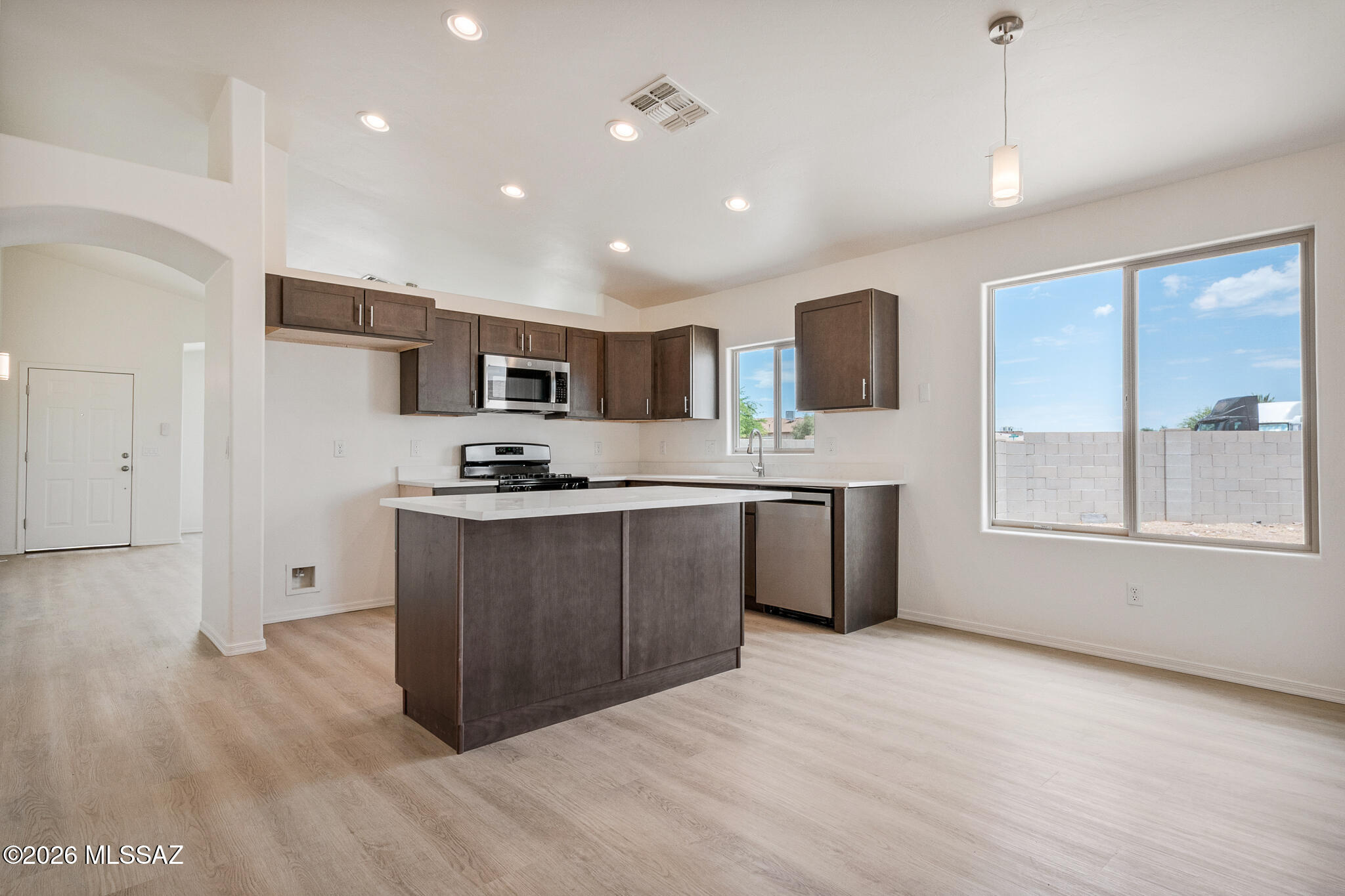 3705 West Tetakusim Road Tucson, AZ 85746 - Photo 11 of 44