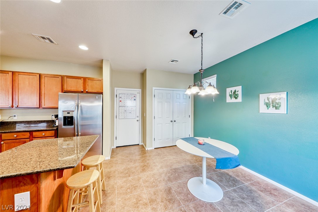 10553 Cave Ridge Street Las Vegas, NV 89179 - Photo 11 of 43 Gallery Image 11