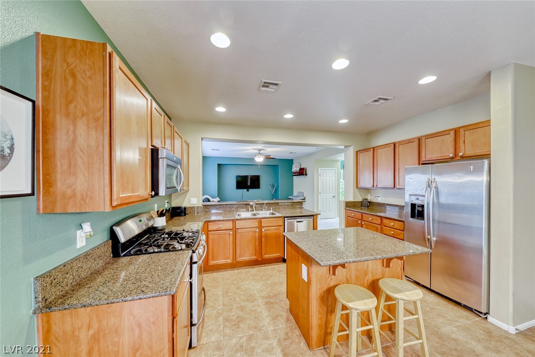 10553 Cave Ridge Street Las Vegas, NV 89179 - Photo 17 of 43 Gallery Image 17