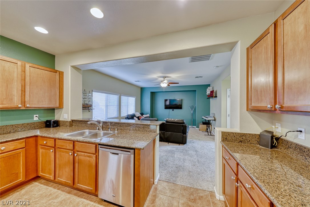 10553 Cave Ridge Street Las Vegas, NV 89179 - Photo 20 of 43 Gallery Image 20