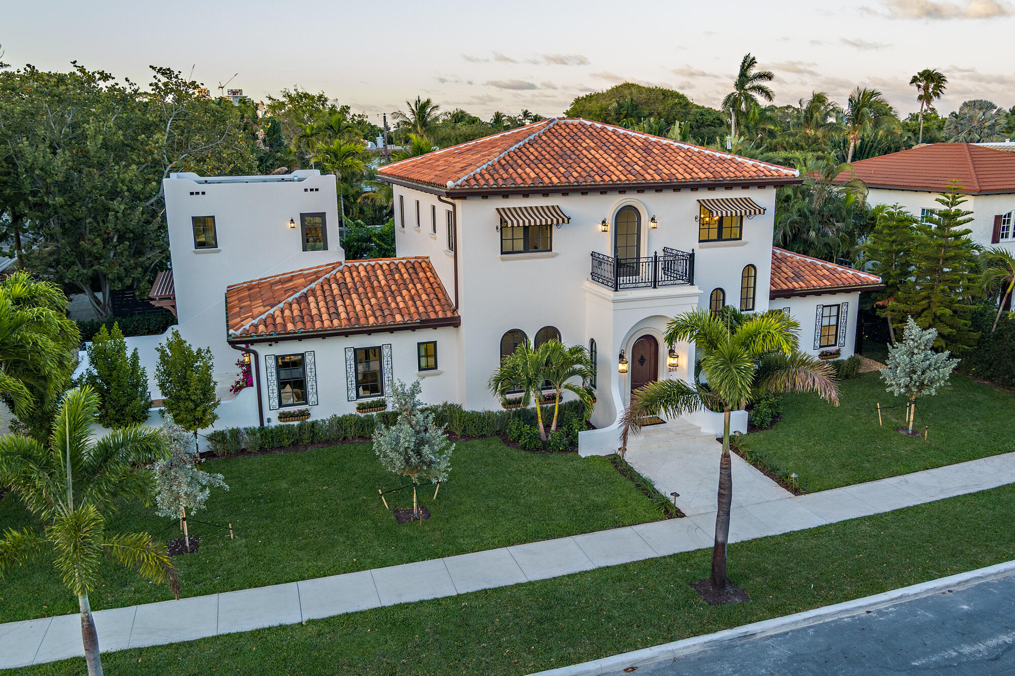 265 Marlborough Road West Palm Beach, FL 33405 - Photo 4 of 76 Front Exterior