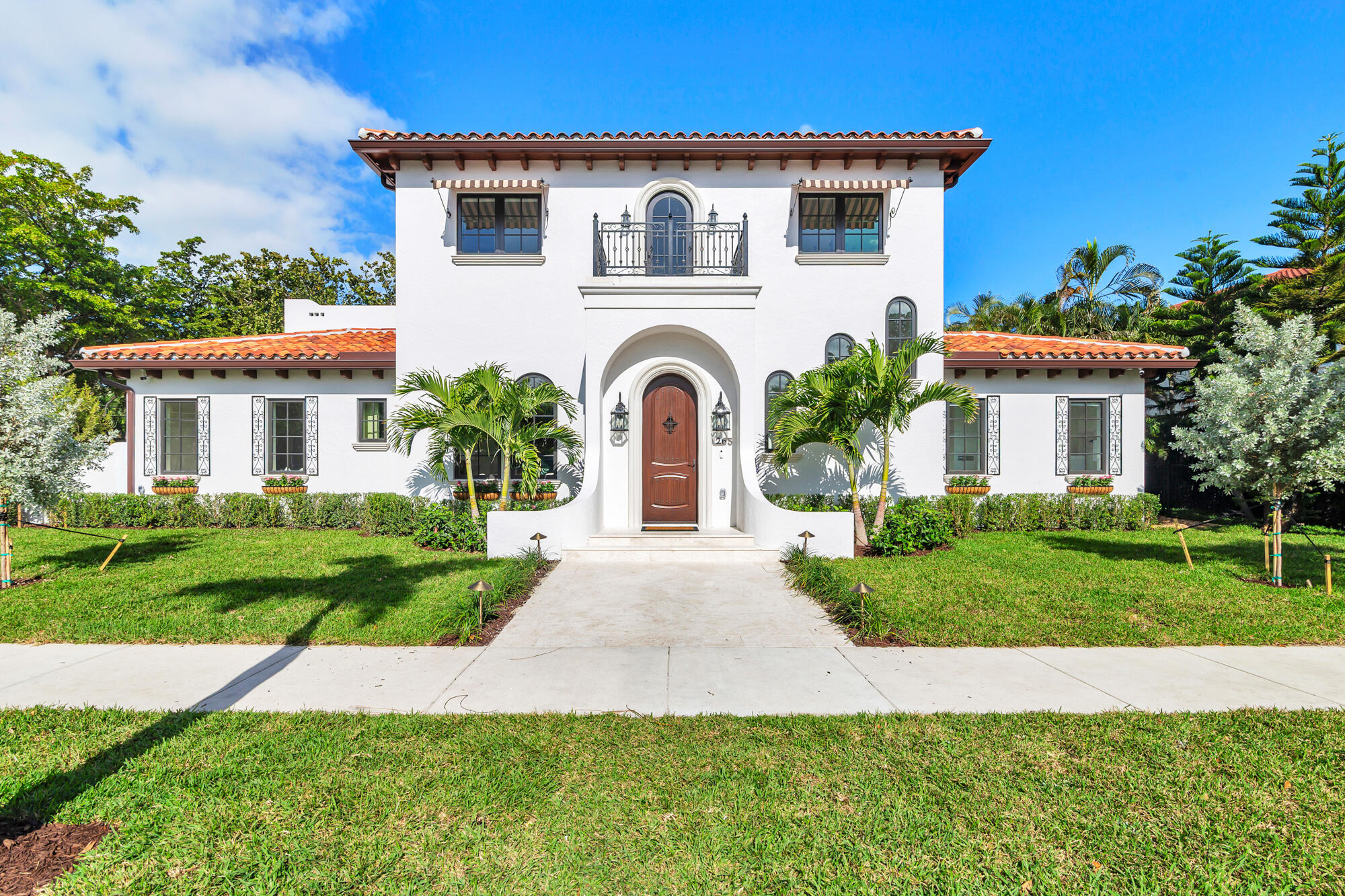 265 Marlborough Road West Palm Beach, FL 33405 - Photo 5 of 76 Front Exterior