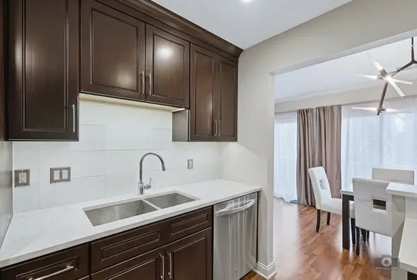 $299,900 | 1612 Warwick Court, Unit A2, Wheeling, IL 60090