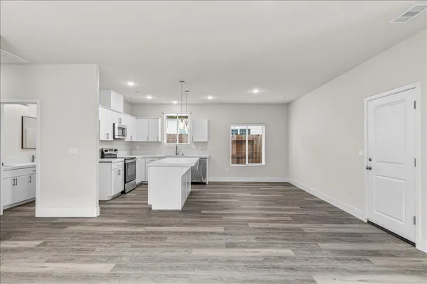 $429,000 | 1409 Villa Way, Modesto, CA 95351