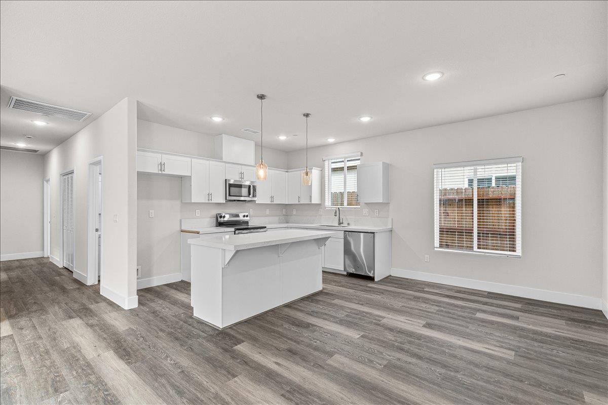 1409 Villa Way Modesto, CA 95351 - Photo 12 of 36