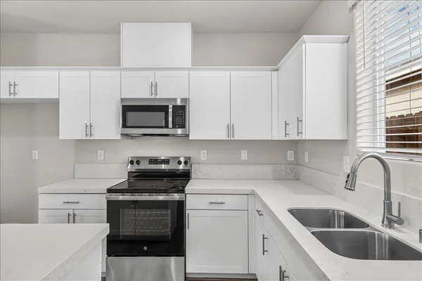 $429,000 | 1409 Villa Way, Modesto, CA 95351