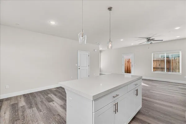 $429,000 | 1409 Villa Way, Modesto, CA 95351