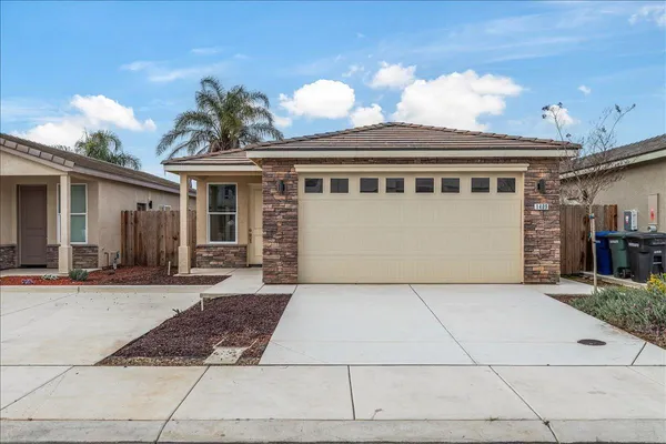 $429,000 | 1409 Villa Way, Modesto, CA 95351