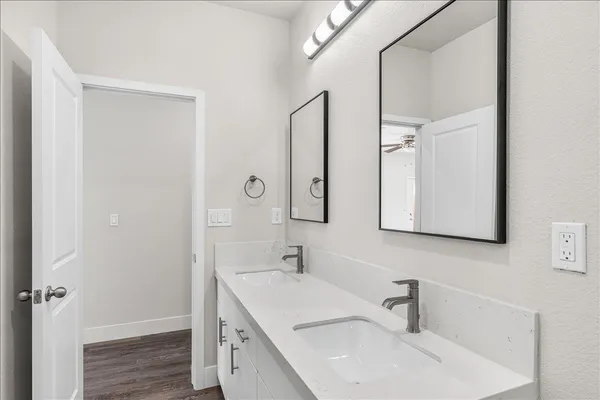 $429,000 | 1409 Villa Way, Modesto, CA 95351