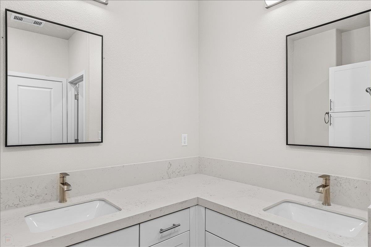 1409 Villa Way Modesto, CA 95351 - Photo 30 of 36