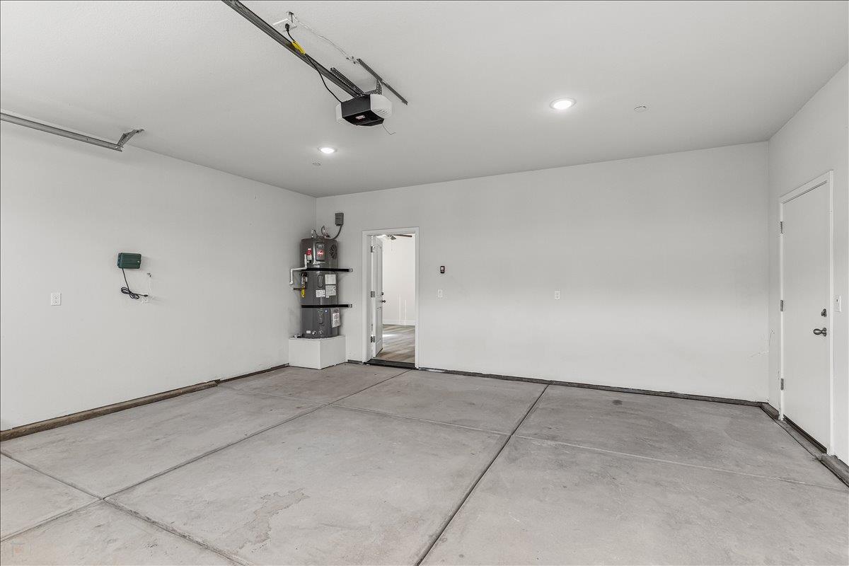 1409 Villa Way Modesto, CA 95351 - Photo 32 of 36