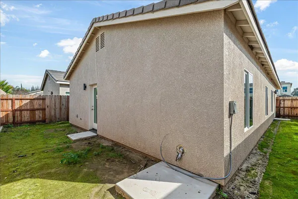 $429,000 | 1409 Villa Way, Modesto, CA 95351