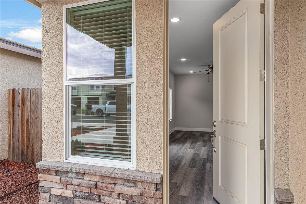 1409 Villa Way Modesto, CA 95351 - Photo 5 of 36