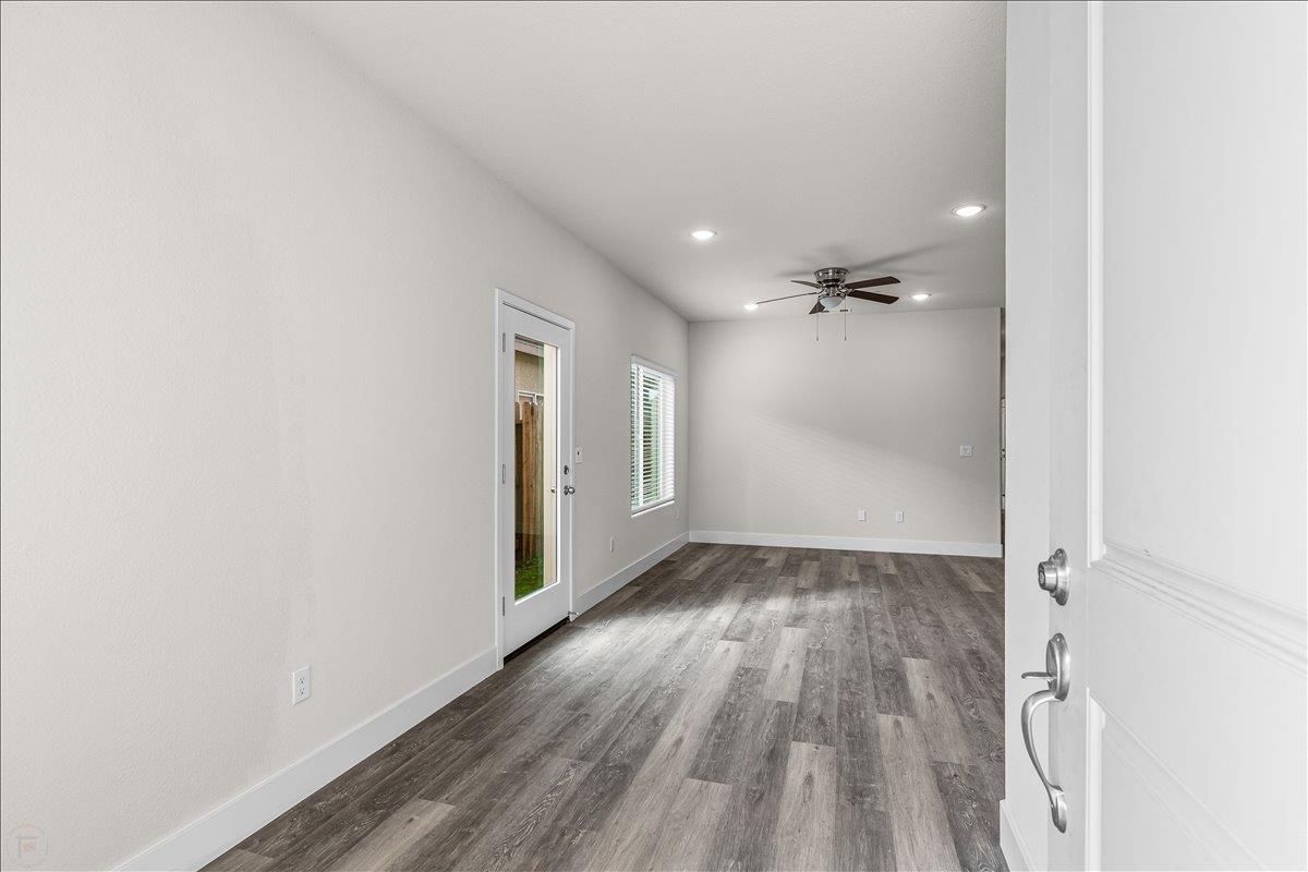 1409 Villa Way Modesto, CA 95351 - Photo 6 of 36