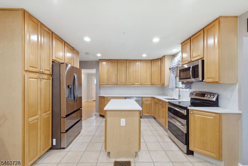 1569 Alps Road Wayne, NJ 07470 - Photo 17 of 49 Gallery Image 17