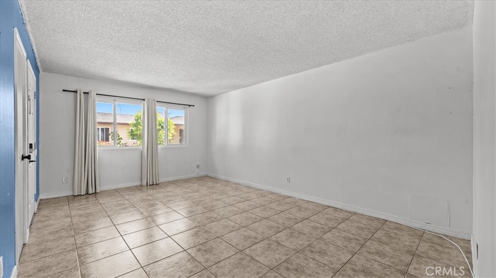 1710 Appleton Way Pomona, CA 91767 - Photo 6 of 32