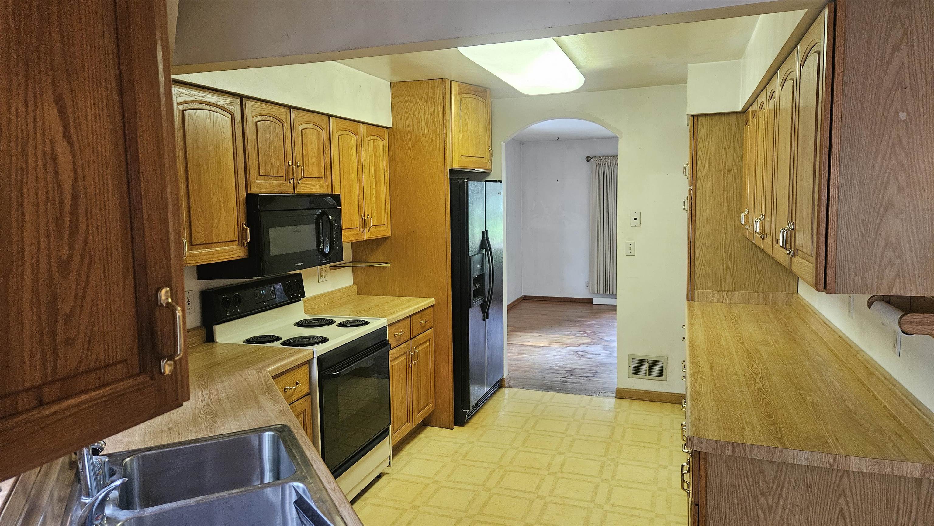 1309 Dale Avenue Madison, WI 53705 - Photo 4 of 10