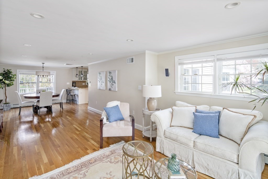 21 Leslie Road Winchester, MA 01890 - Photo 12 of 38