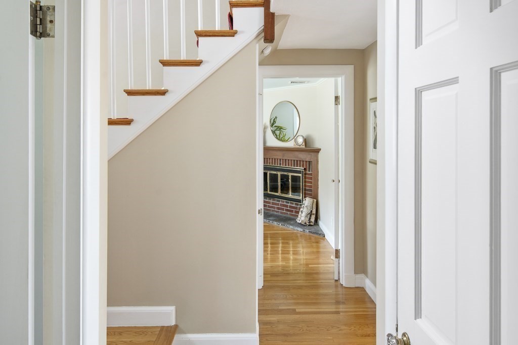 21 Leslie Road Winchester, MA 01890 - Photo 14 of 38