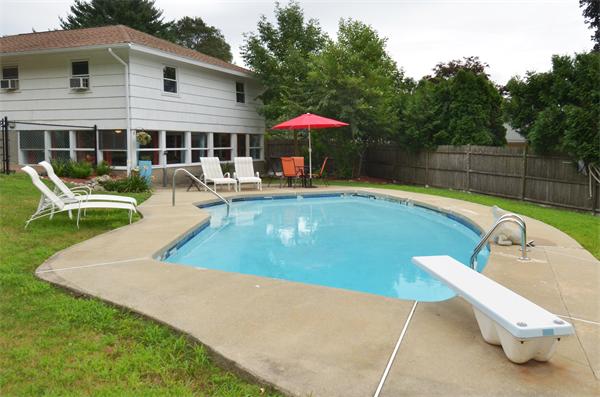 18 Red Coat Road Framingham, MA 01701 - Photo 8 of 24 Gallery Image 8