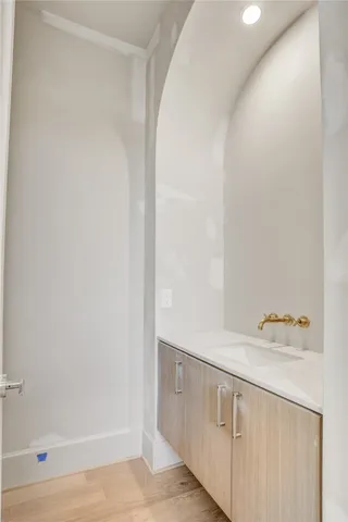 a view of utility room