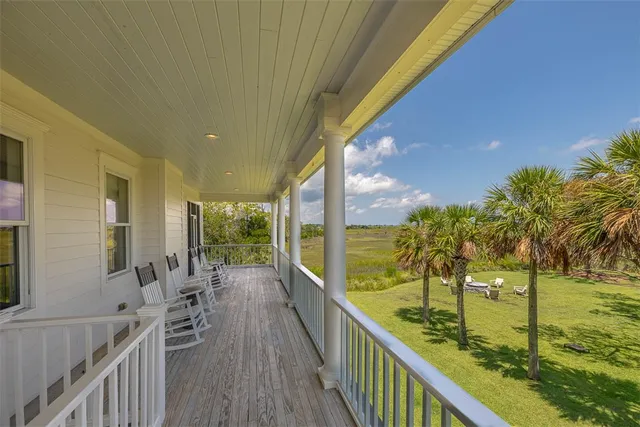 $2,500,000 | 295-299 McIntosh Avenue, St. Simons Island, GA 31522