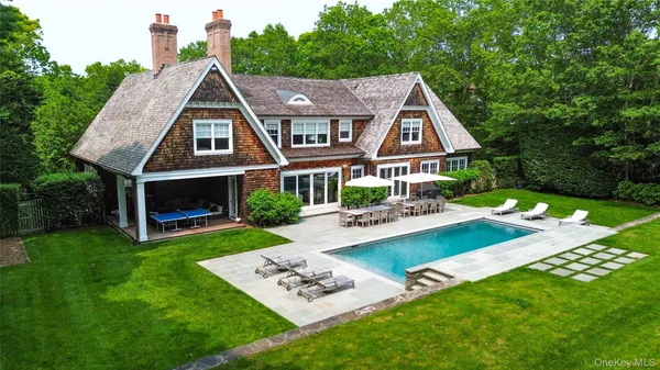 $90,000 | 14 West Hills Court, Southampton, NY 11968