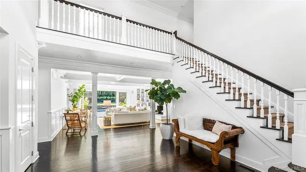 $90,000 | 14 West Hills Court, Southampton, NY 11968