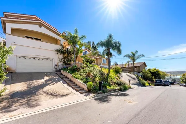 $925,000 | 1621 Portola Avenue, Spring Valley, CA 91977