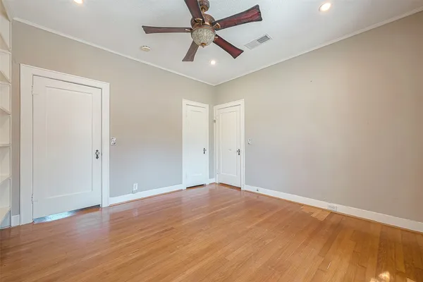 $2,000 | 1309 2nd Street, Rosenberg, TX 77471