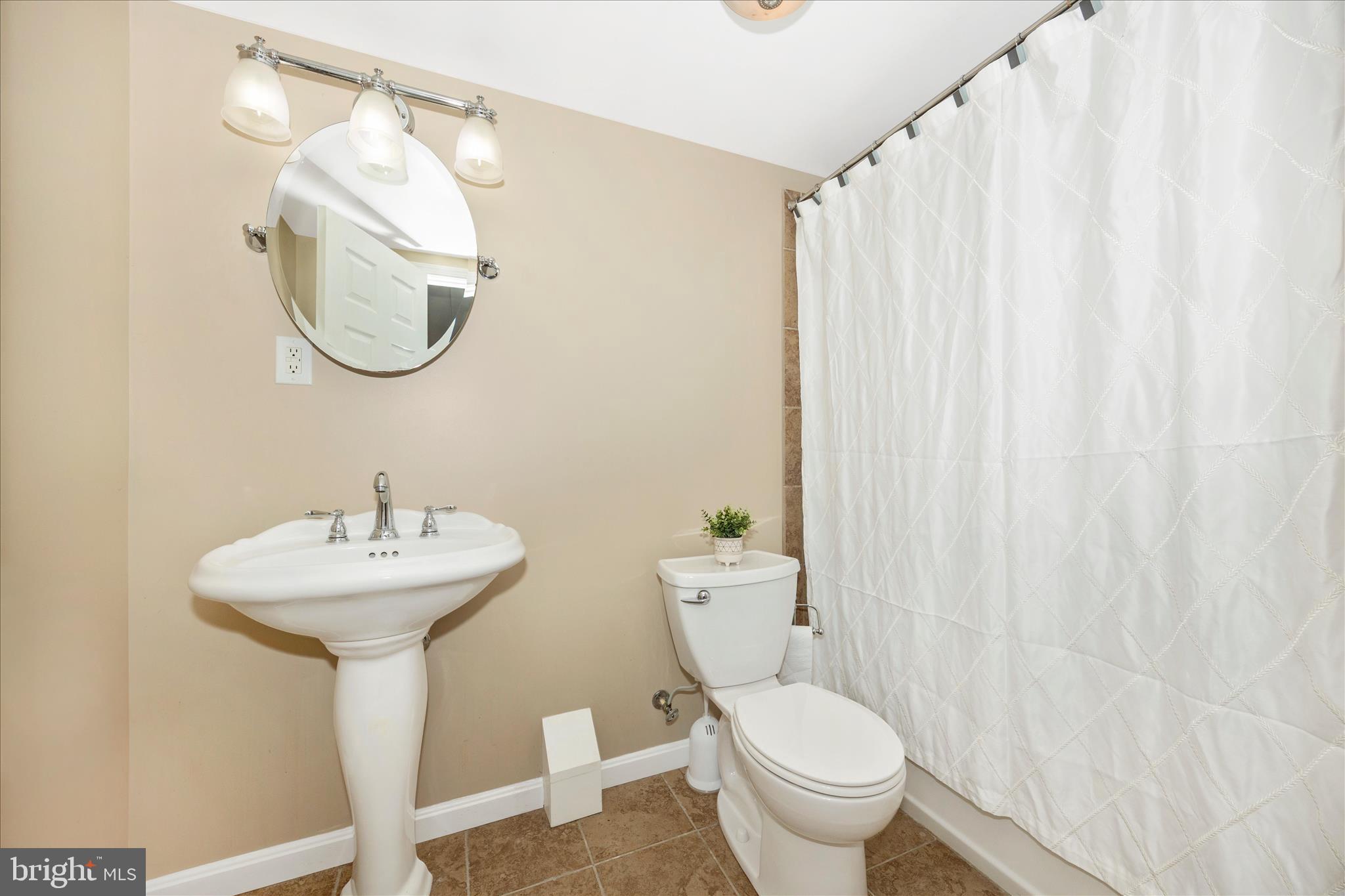 3810 Roundtree Road Jefferson, MD 21755 - Photo 44 of 55 Lower Bath