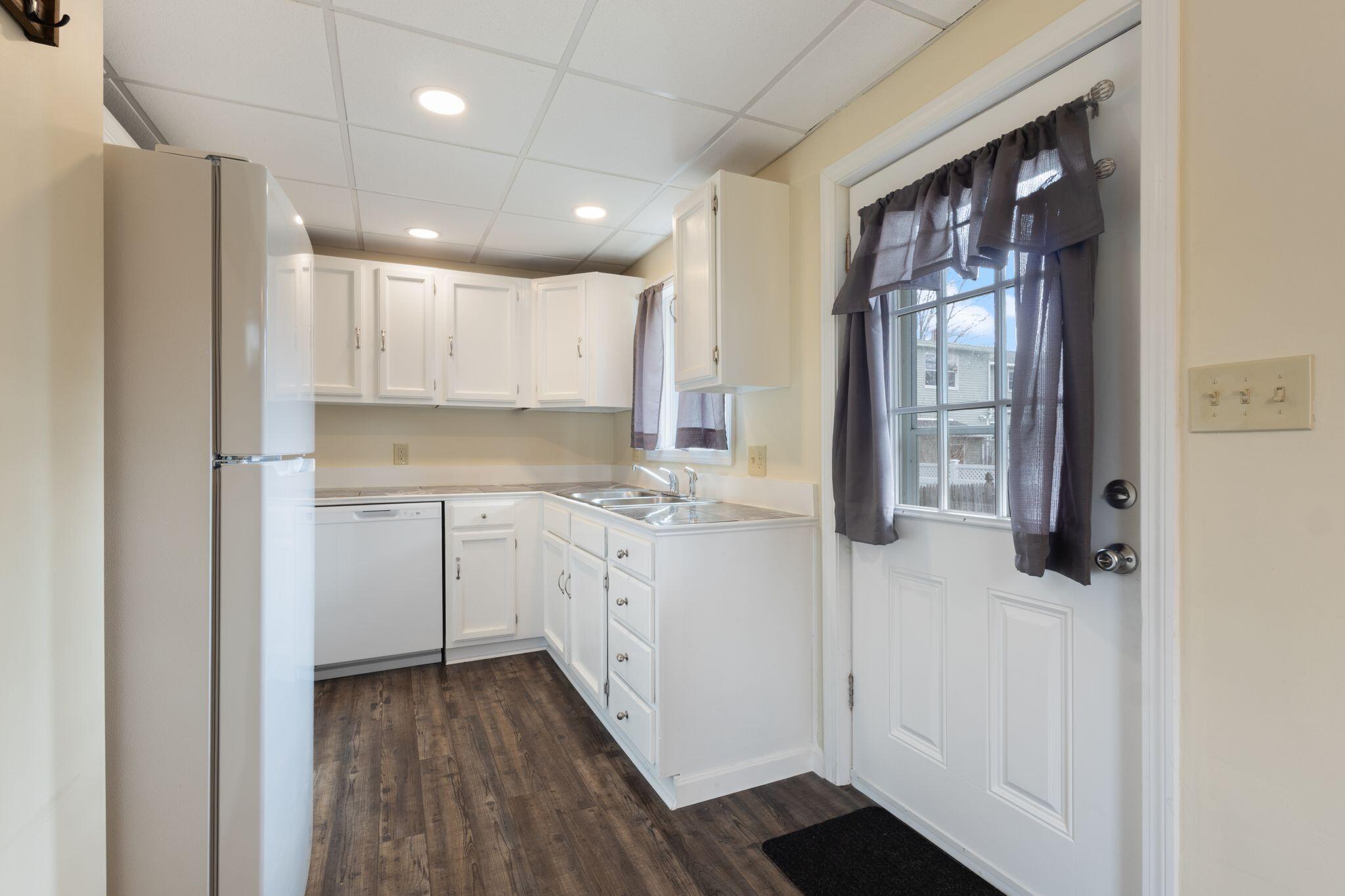 7 Garfield Street Saco, ME 04072 - Photo 12 of 47