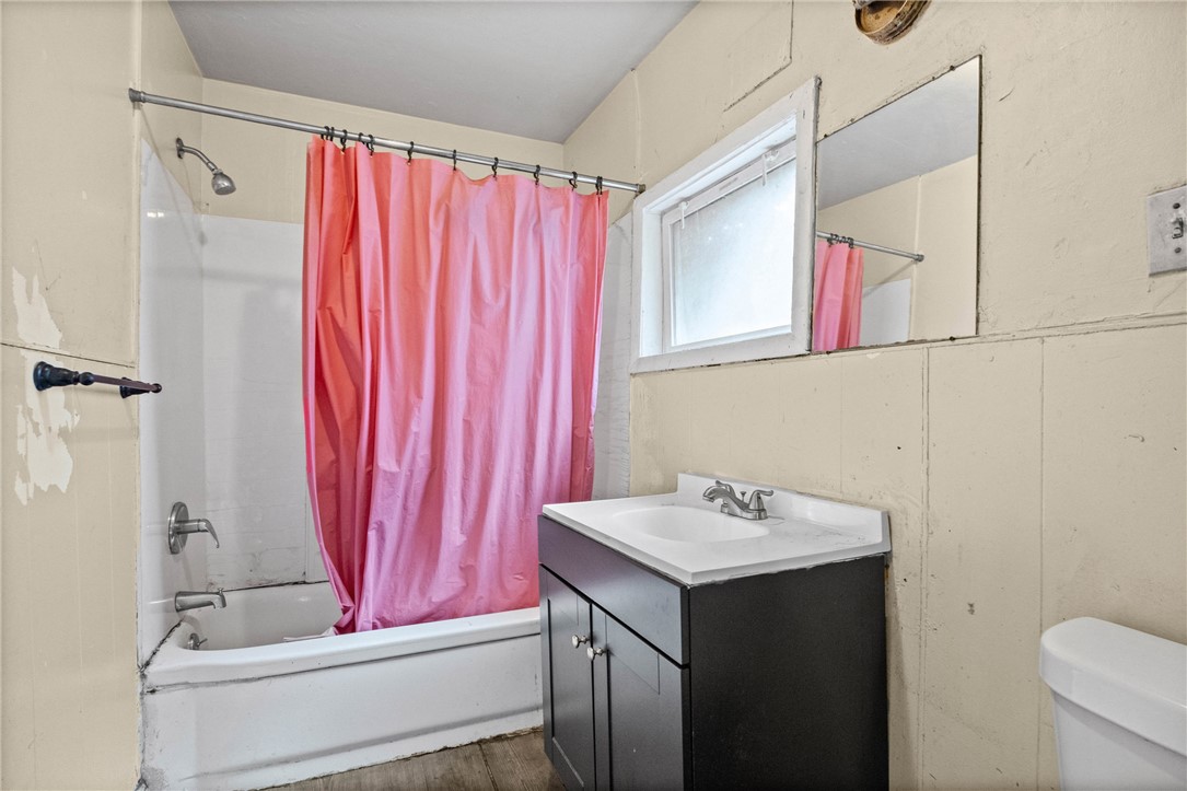 411 Jay Street Rochester, NY 14611 - Photo 21 of 32 Bathroom 1