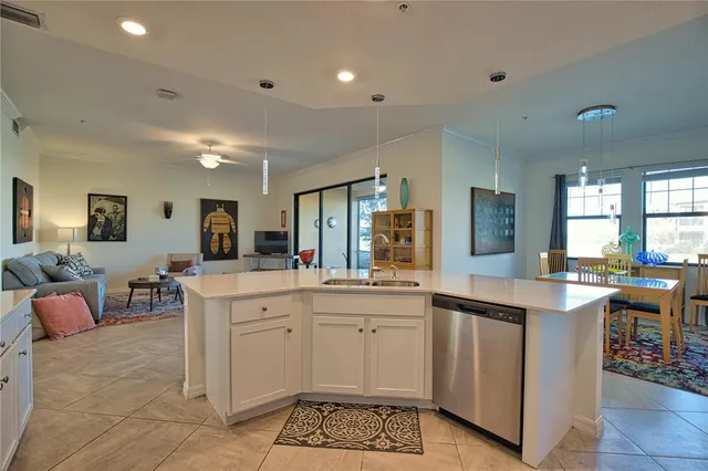 $339,900 | 10042 Crooked Creek Drive, Unit 102, Venice, FL 34293