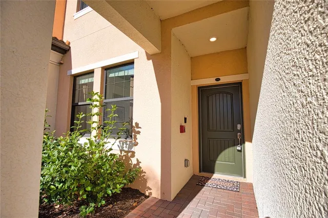 $339,900 | 10042 Crooked Creek Drive, Unit 102, Venice, FL 34293