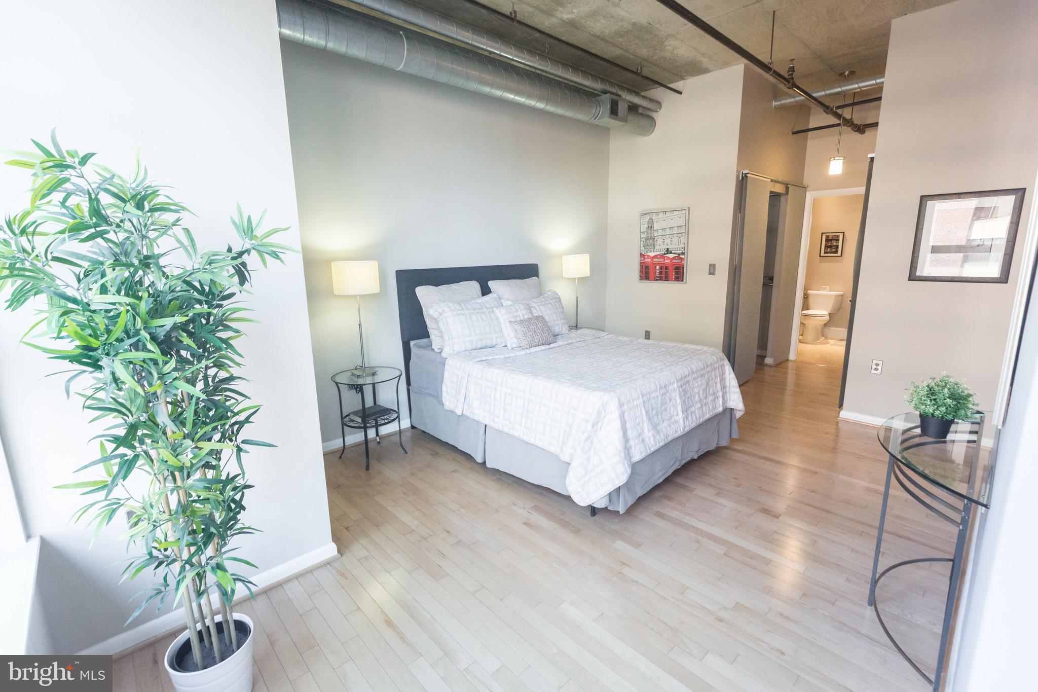 1300 N Street Northwest, Unit 403 Washington, DC 20005 - Photo 17 of 37