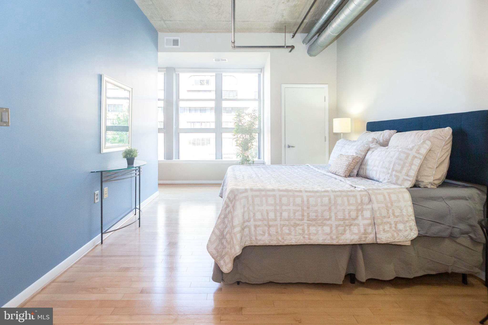 1300 N Street Northwest, Unit 403 Washington, DC 20005 - Photo 20 of 37